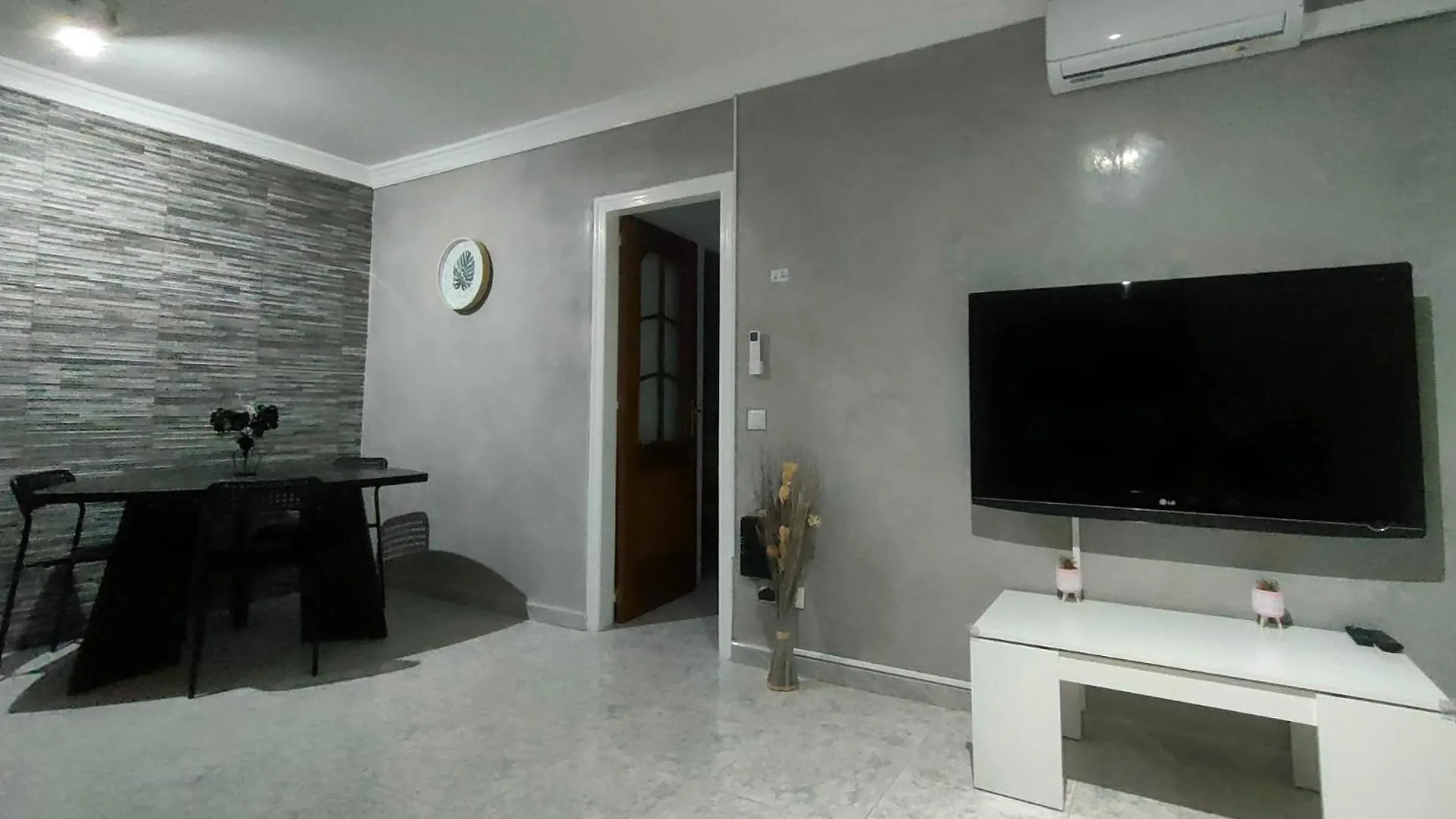 El Piso Espacioso Para Un Grupo De Amigos Malaga Apartment