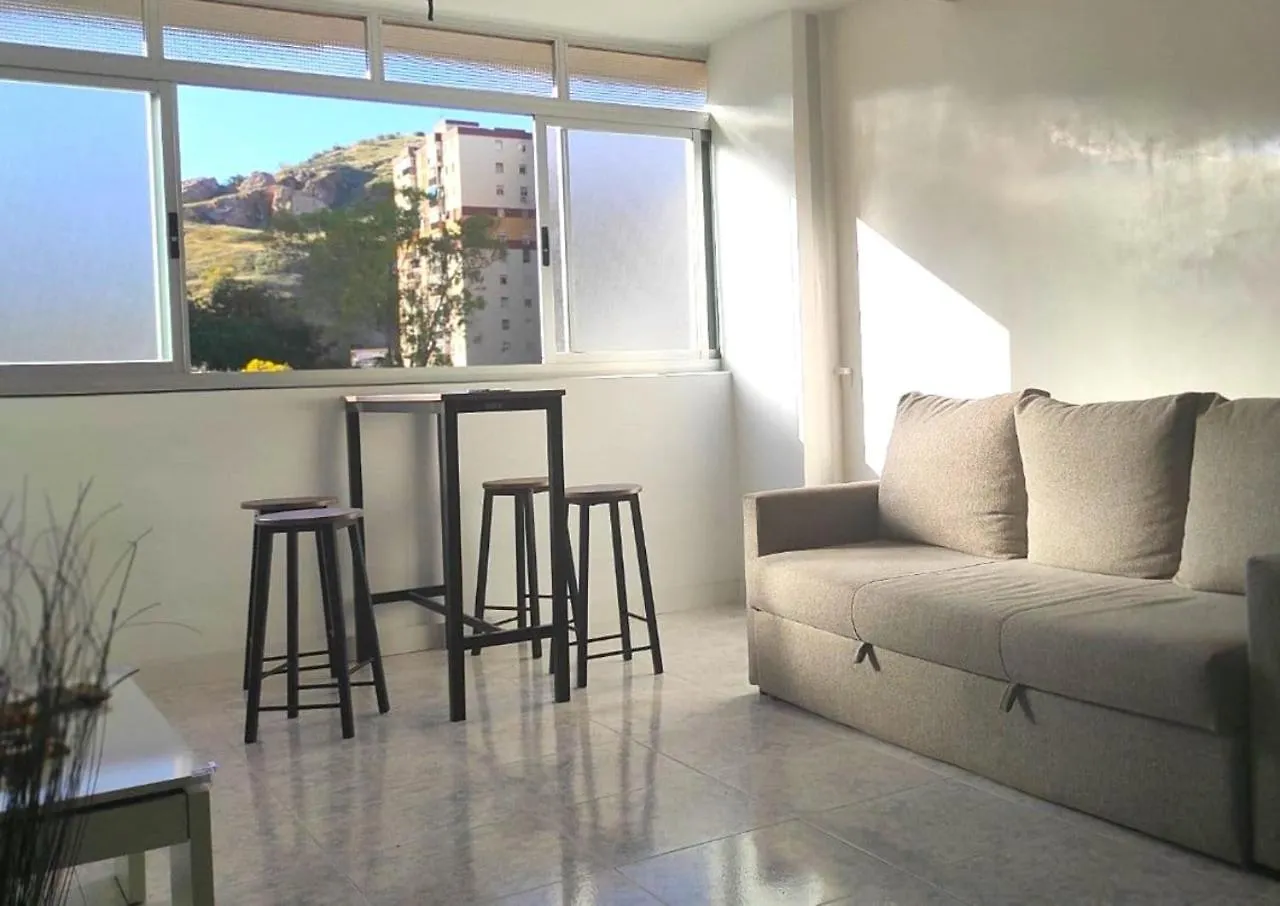 El Piso Espacioso Para Un Grupo De Amigos Malaga Apartment
